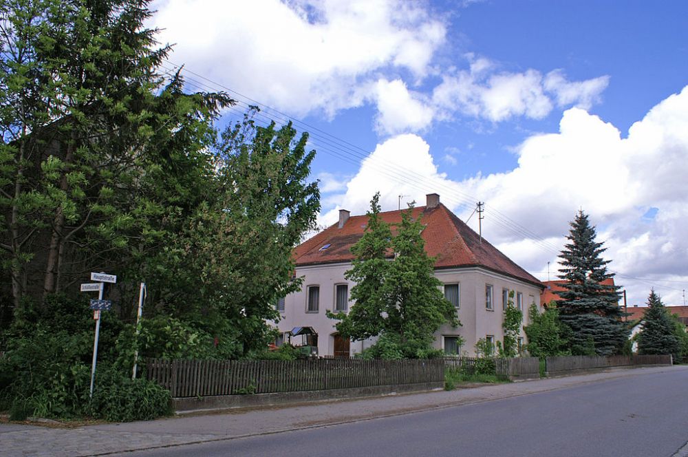 files/tl_filesOPO/Beitraege/Lamerdingen ehem_Schloss.JPG